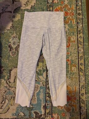 lululemon athletica Light Gray Ankle Crop Leggings with White Trim